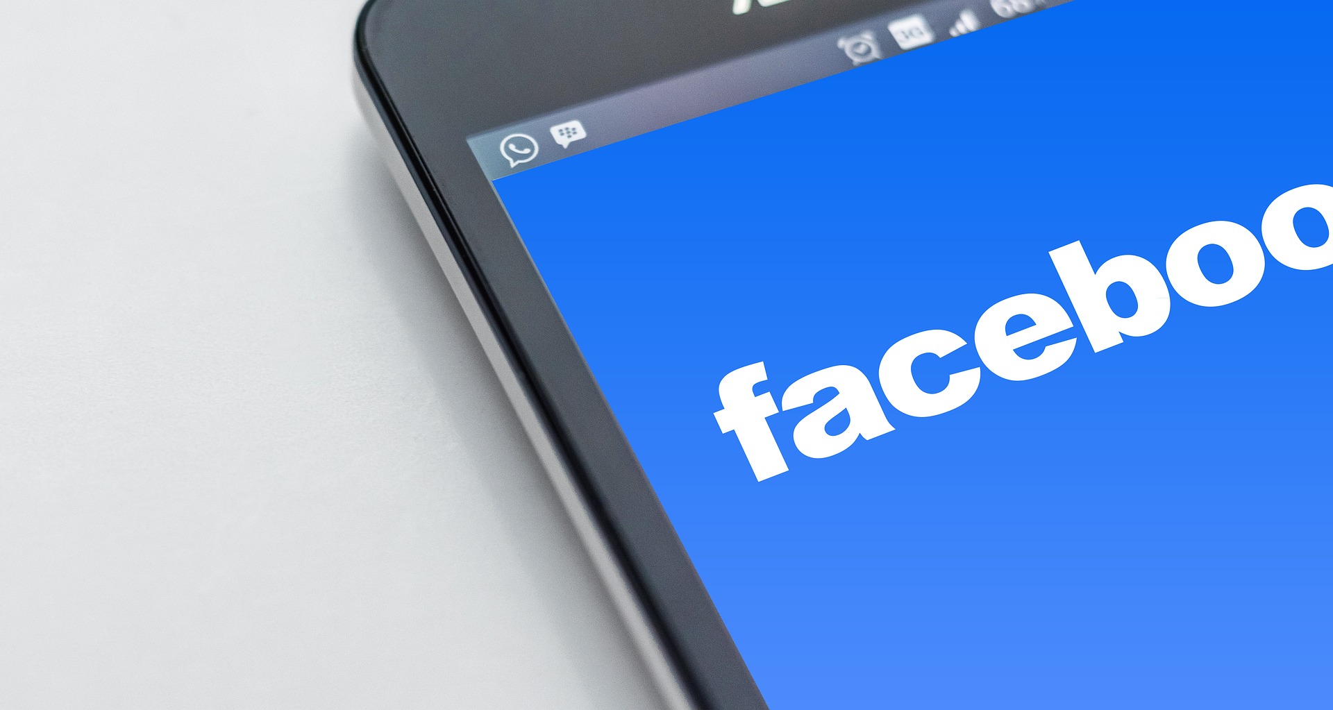 למה כל עסק חייב דף עסקי בפייסבוק?
